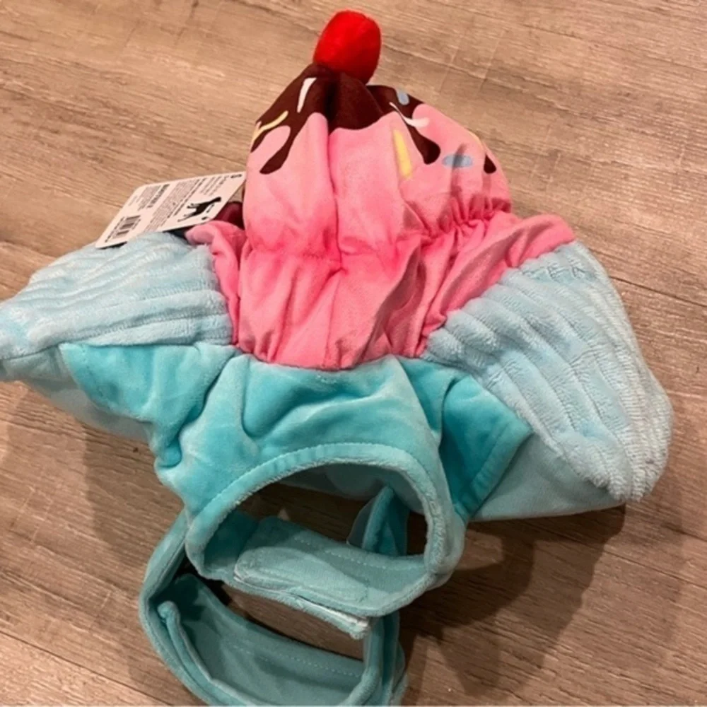 NWT Bootique Pet Costume Drizzled Delight Extra Small Ice Cream Sundae XS
